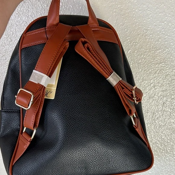 Stylish Black and Cream Backpack - Picture 2 of 4